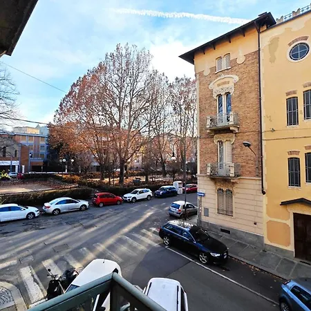 Hostdomus - Green Flat Apartment Turin